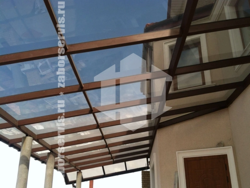 Навес из монолитного поликарбоната пример 4