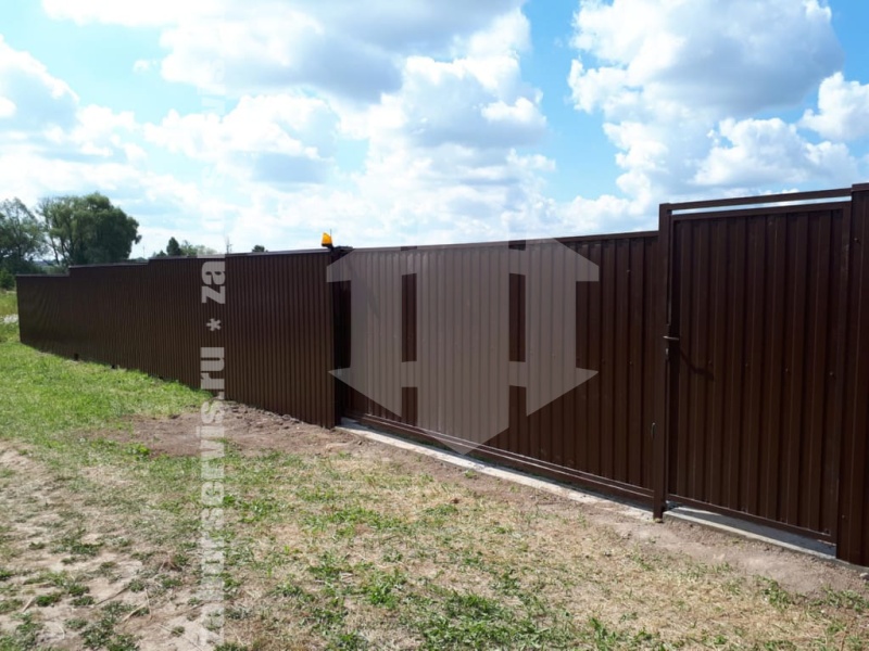 Ворота откатные автоматические из профнастила